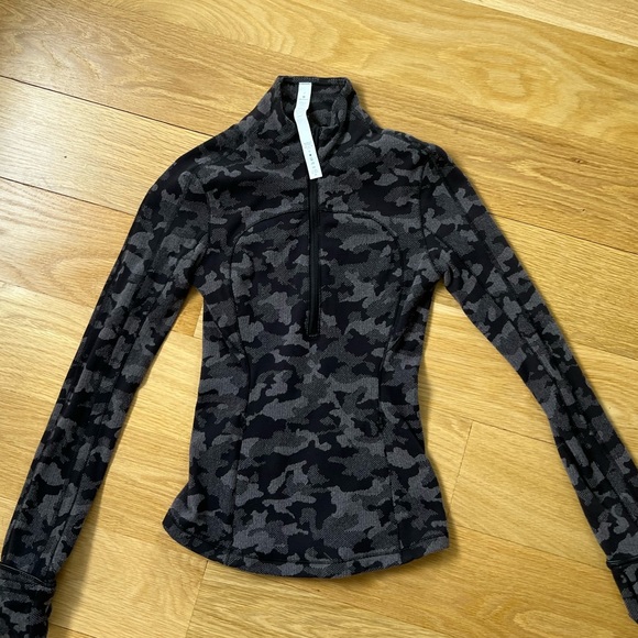 lululemon athletica Jackets & Blazers - RARE LULULEMON QUATER DEFINE JACKET